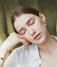 Load image into Gallery viewer, ESTELLE RHINESTONE EAR CUFF