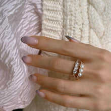 Load image into Gallery viewer, PREEN 2 PEARL PAVE RING