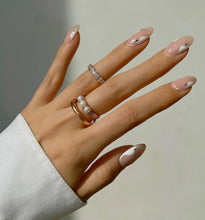 Load image into Gallery viewer, CARMINE 2 PEARL DBL ROW PAVED RING