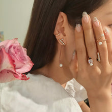 Load image into Gallery viewer, YVES  ARCH PAVE BAR EARRING