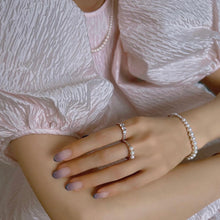 Load image into Gallery viewer, PREEN 2 PEARL PAVE RING