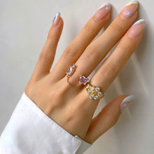 Load image into Gallery viewer, BELLE SQ HEART CHAIN RING