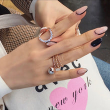 Load image into Gallery viewer, POMPOM PEARL BUBBLE RING