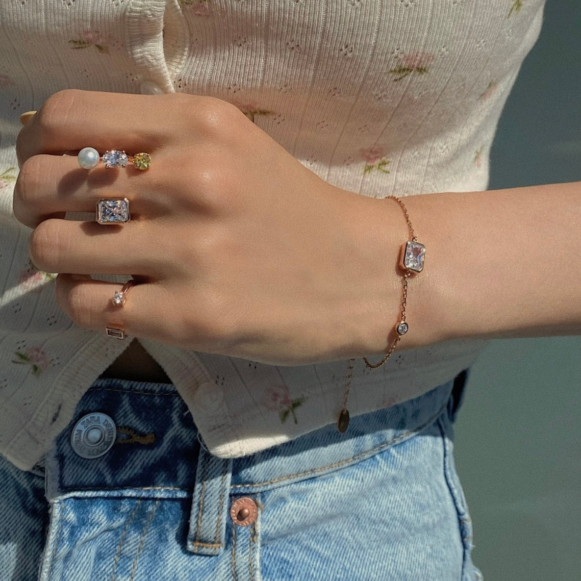 AUGUST 2 SQ STONE CHAIN BRACELET – avec new york
