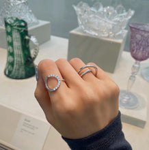 Load image into Gallery viewer, SMALL CIRCLE PAVE NINE RING