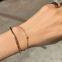 Load image into Gallery viewer, EDGAR DBL CHAIN OPEN BANGLE