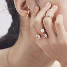 Load image into Gallery viewer, AMALIE OVAL STONE RING