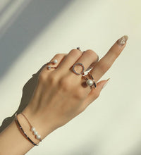 Load image into Gallery viewer, 'X' LINE PEARL RING