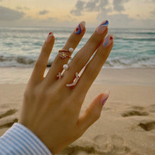 Load image into Gallery viewer, XO PEARL SMILE PAVE RING