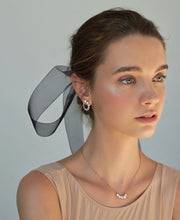 Load image into Gallery viewer, MADEMOISELLE PEARL STONE DAINTY NECKLACE