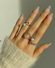 Load image into Gallery viewer, SMALL CIRCLE PAVE NINE RING