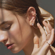Load image into Gallery viewer, CAMBELL 2 PAVED OVAL EARRING W/ EAR CUFF