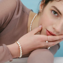 Load image into Gallery viewer, PHOEBE PEARL CHAIN BRACELET