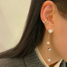 Load image into Gallery viewer, CARMINE SQ PAVED EAR CUFF