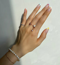 Load image into Gallery viewer, ANNABELLE PEARL STONE CHAIN RING
