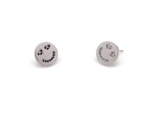 Load image into Gallery viewer, SMILE HEART EYED STUD EARRING