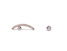 Load image into Gallery viewer, HALFMOON UNBALANCED EARRINGS