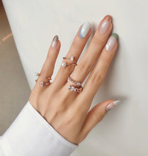 Load image into Gallery viewer, ISA2 OVAL KNUCKLE RING