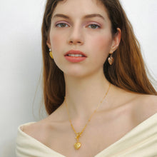 Load image into Gallery viewer, VALENTI 3 HEART HOOK EARRING
