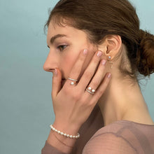 Load image into Gallery viewer, SWEETHEART2 CHAIN EARRING