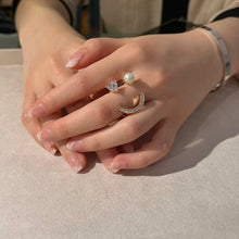 Load image into Gallery viewer, HEART PEARL SMILE PAVE RING