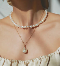 Load image into Gallery viewer, MARIE BAROQUE PEARL NECKLACE