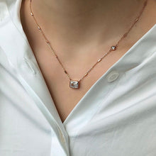 Load image into Gallery viewer, AUGUST SQ STONE CHAIN NECKLACE