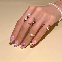 Load image into Gallery viewer, OO PEARL SMILE PLAIN RING