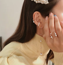 Load image into Gallery viewer, EVA2 PEARL CHAIN EARRING