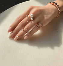 Load image into Gallery viewer, BIG BUBBLE OPEN BANGLE