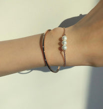 Load image into Gallery viewer, DELPHINE DBL CHAIN OPEN BANGLE