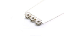 Load image into Gallery viewer, 3 PEARL BAR NECKLACE