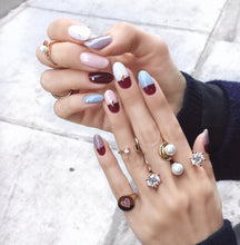 Load image into Gallery viewer, TRIO CROWN DBL FINGER RING