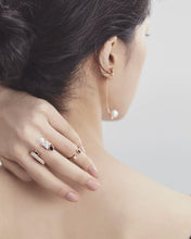 Load image into Gallery viewer, YVES PAVE BAR OPEN RING