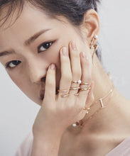 Load image into Gallery viewer, INFINITY SPIRAL DBL TWIST PAVE RING