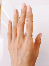 Load image into Gallery viewer, OPEN HORN STONE KNUCKE RING