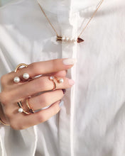 Load image into Gallery viewer, ELLEY HEART ARROW ALL PAVE NECKLACE