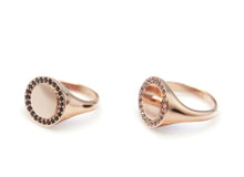 Load image into Gallery viewer, AMELLIE PINKY SIGNET RING