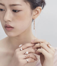 Load image into Gallery viewer, ADETTE SQ HEART RING