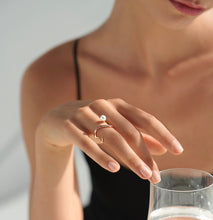 Load image into Gallery viewer, ZIMMERMAN WAVE PEARL PAVED RING