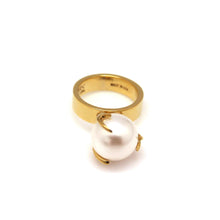 Load image into Gallery viewer, RITA BIG PEARL CLAW RING