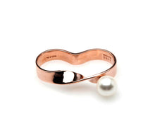 Load image into Gallery viewer, YVETTE TWISTED PEARL/PLAIN DBL FINGER RING