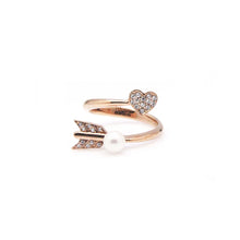 Load image into Gallery viewer, ELLEY2 PAVED HEART ARROW TWIST RING