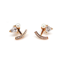 Load image into Gallery viewer, HEART PEARL SMILE PAVE EARRING