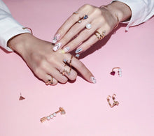 Load image into Gallery viewer, ISA 3 STONE TWIST RING