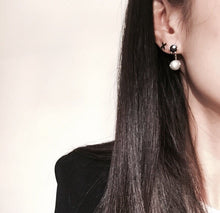 Load image into Gallery viewer, XX PLAIN STUD EARRINGS
