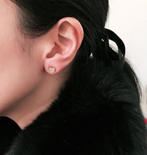 Load image into Gallery viewer, VALENTINE HEART PAVE STUD EARRING