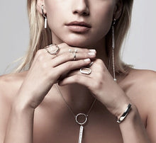 Load image into Gallery viewer, ALIXON LONG BAR CHAIN EARRING