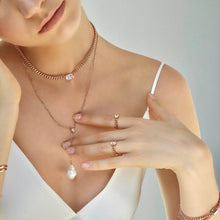 Load image into Gallery viewer, DYLAN BAROQUE PEARL Y CHAIN NECKLACE