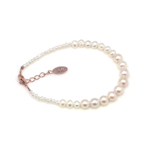 Load image into Gallery viewer, ROWEN FRESHWATER PEARL BRACELET